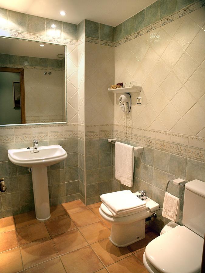 Aparta-Hotel Puertolas Escuer Cameră foto